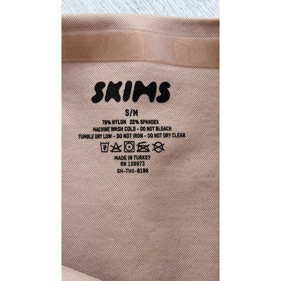 SKIMS Kim Kardashian Core Control Thong Beige Size S/M SH-THG-0108 NWOT - Picture 3 of 6